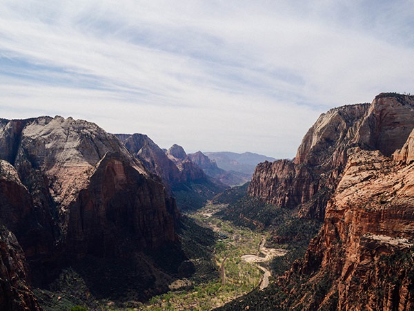 恩施大峽谷、土司城、石門河、女兒城、土家歌舞表演、汽車三日游