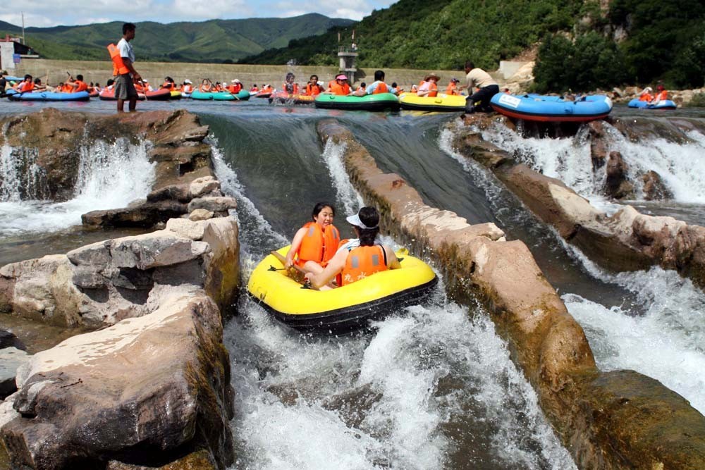平江石牛寨蟒洞峽谷漂流+玻璃橋景區(qū)2日游 平江石牛寨蟒洞峽谷漂流+玻璃橋景區(qū)2日游
