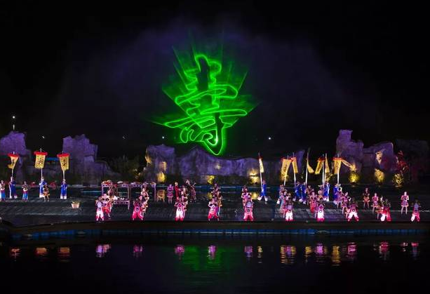 南寧/巴馬/田州/明仕/古龍山/德天/雙高6日游 南寧/巴馬/田州/明仕/古龍山/德天/雙高6日游