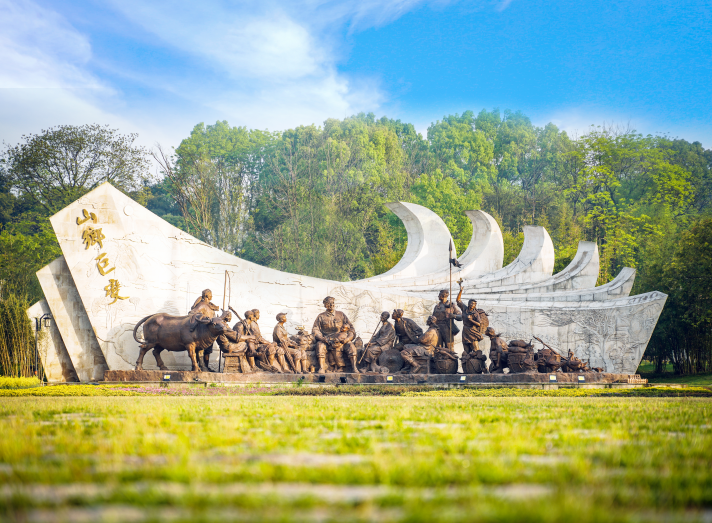 清溪村、天意木國景區(qū)、明清古巷、市博物館、胡林翼故居二日游